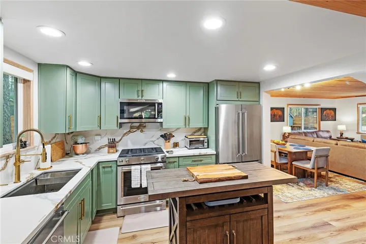 39023 Waterview, Big Bear Lake, California 92315