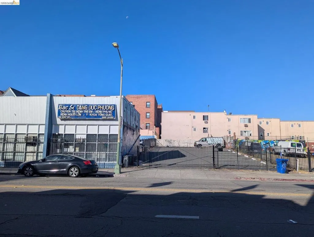 157 International Blvd, Oakland, California 94606 — photo 5