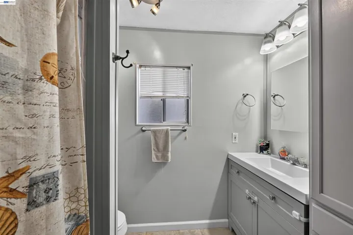 828 Olivina Ave, Livermore, California 94551