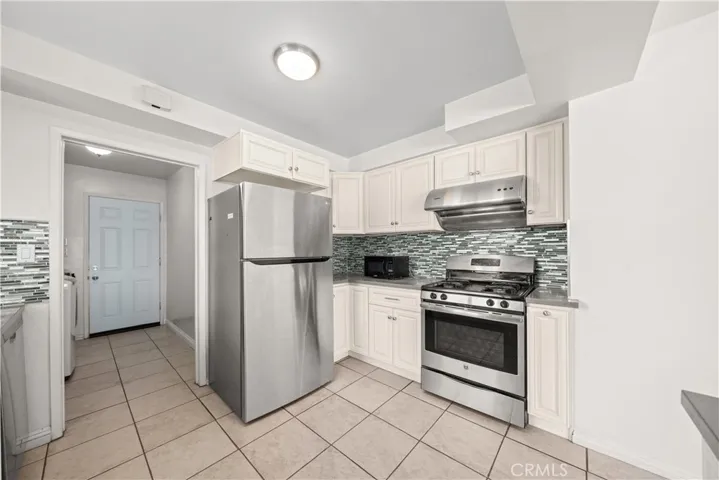 10207 Green Street, Temple City, California 91780