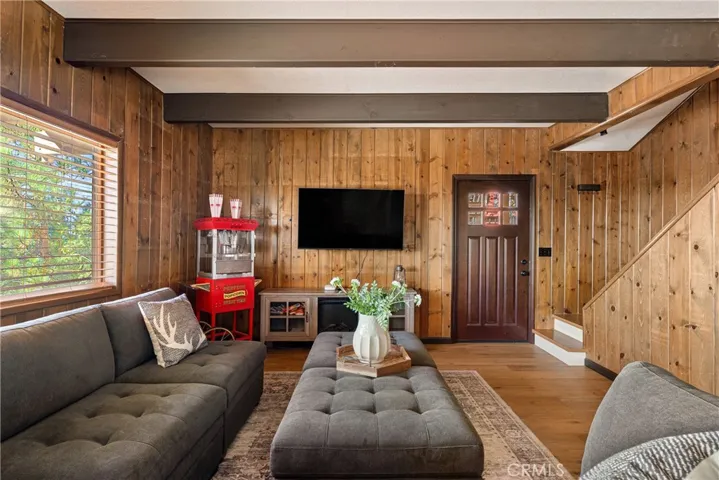 1403 Yosemite, Lake Arrowhead, California 92352