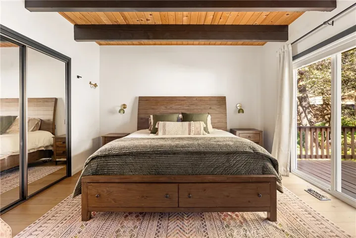 1403 Yosemite, Lake Arrowhead, California 92352