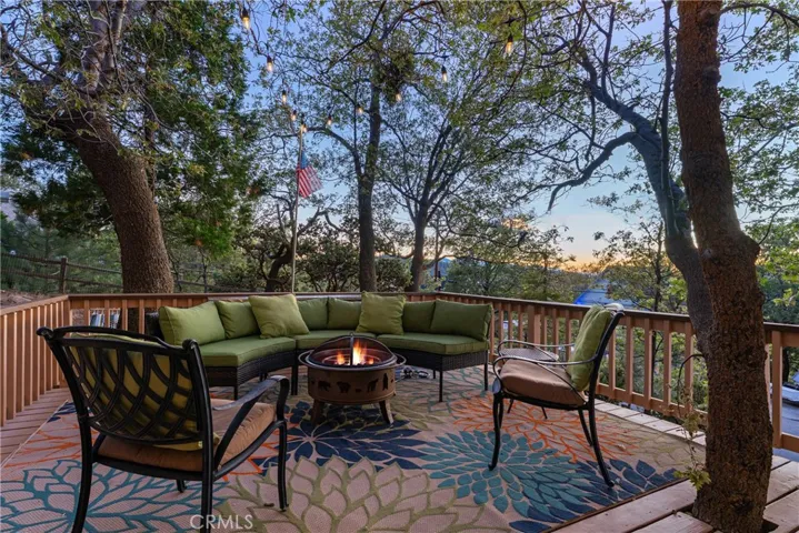 1403 Yosemite, Lake Arrowhead, California 92352