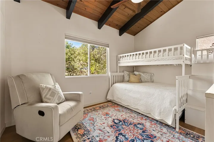 1403 Yosemite, Lake Arrowhead, California 92352