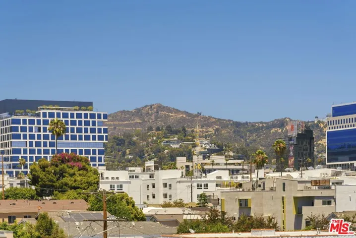 6021 W Beachwood Lane, Los Angeles, California 90038