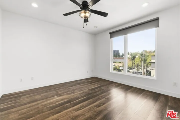 6021 W Beachwood Lane, Los Angeles, California 90038