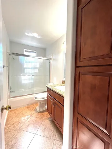 3 Del Sonterra, Irvine, California 92606