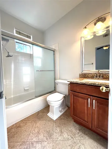 3 Del Sonterra, Irvine, California 92606