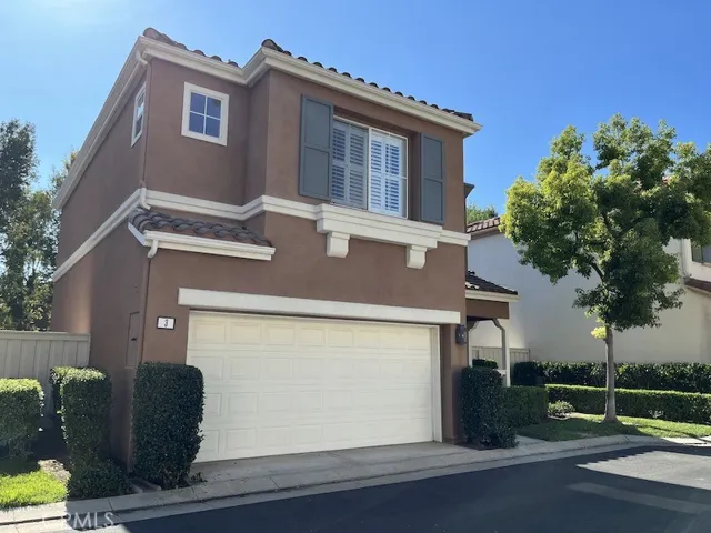 3 Del Sonterra, Irvine, California 92606
