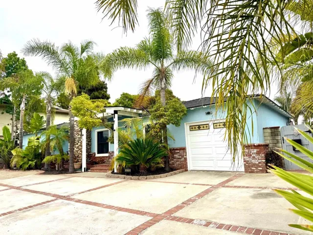 1213 Vista Way, Oceanside, California 92054