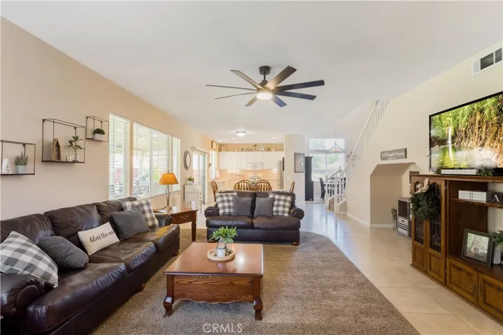 42904 Via Alhama, Temecula, California 92592