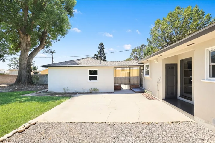 2430 Treelane Avenue, Monrovia, California 91016