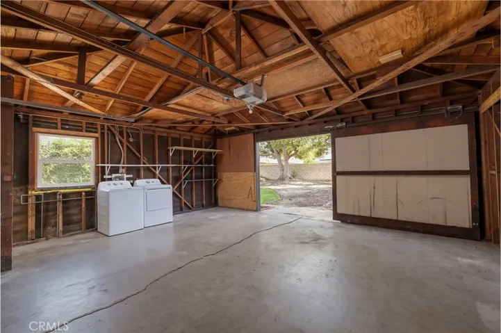 2430 Treelane Avenue, Monrovia, California 91016