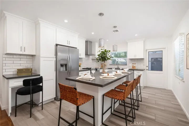 2430 Treelane Avenue, Monrovia, California 91016