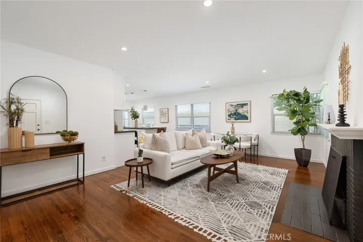 2430 Treelane Avenue, Monrovia, California 91016