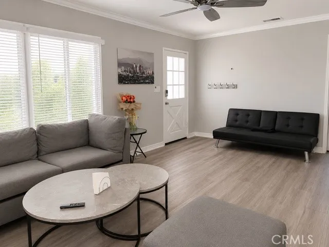 7662 Paso Robles Avenue, Van Nuys, California 91406 — photo 4