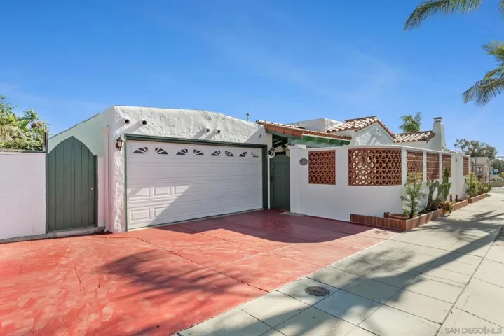 , San Diego, California 92105