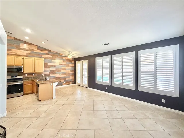 983 Sarazen Street, Hemet, California 92543