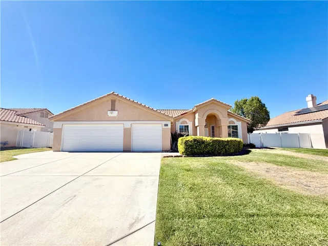 983 Sarazen Street, Hemet, California 92543