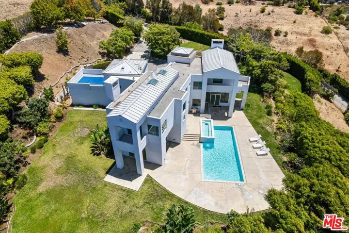6081 Cavalleri Road, Malibu, California 90265
