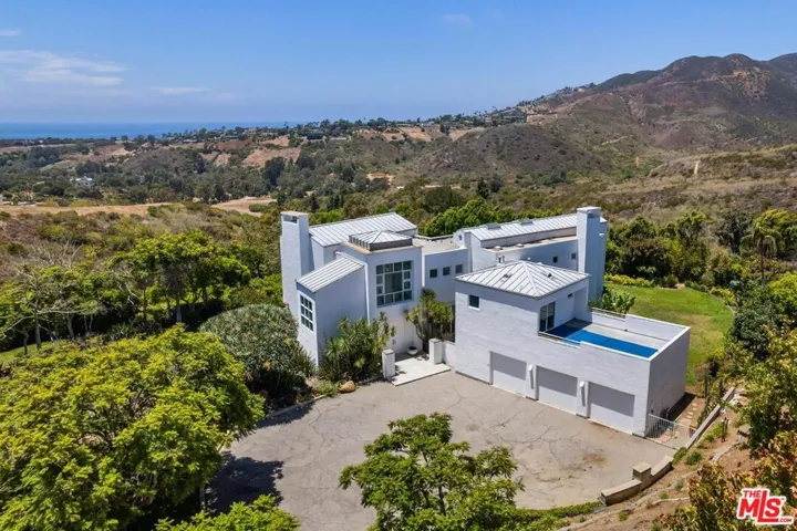 6081 Cavalleri Road, Malibu, California 90265