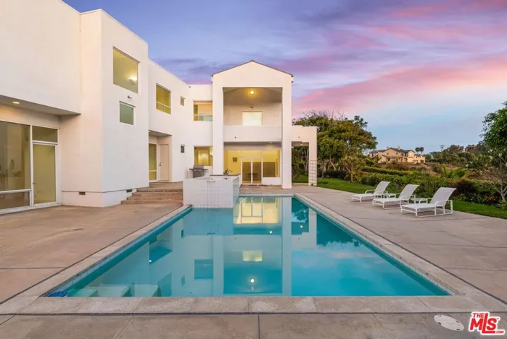 6081 Cavalleri Road, Malibu, California 90265