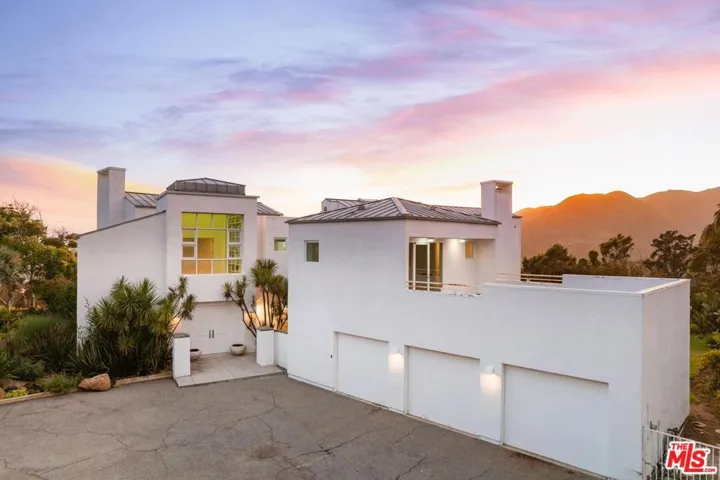 6081 Cavalleri Road, Malibu, California 90265