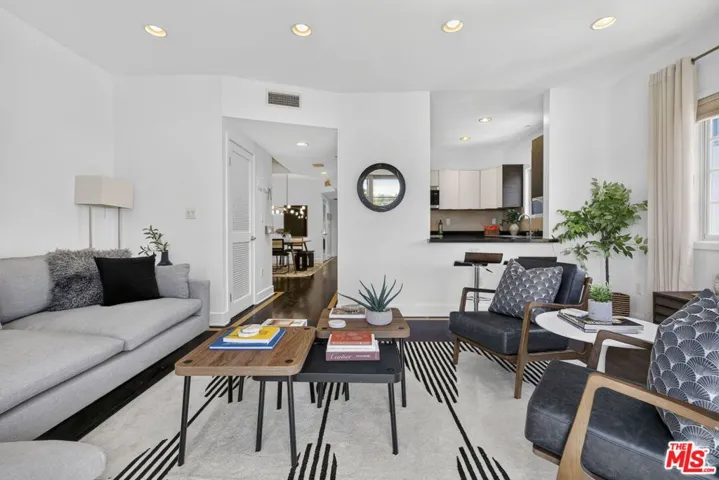 125 S Sweetzer Avenue Ph2a, Los Angeles, California 90048