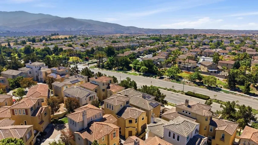 1570 Caminito Sicilia, Chula Vista, California 91915