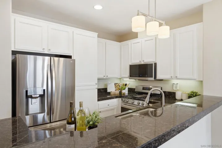 1570 Caminito Sicilia, Chula Vista, California 91915