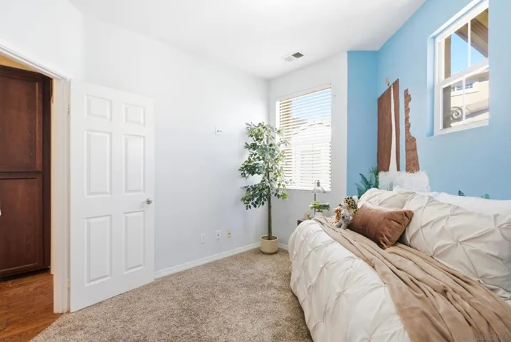 1570 Caminito Sicilia, Chula Vista, California 91915