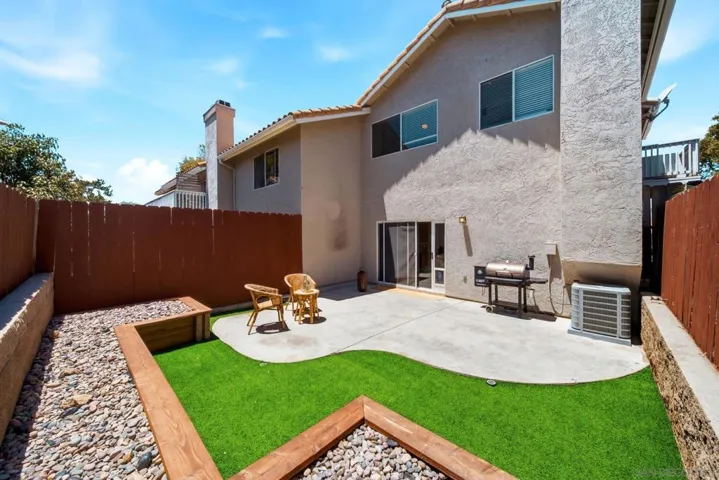 1382 Palomar, Vista, California 92084