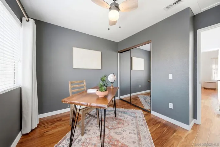 1382 Palomar, Vista, California 92084