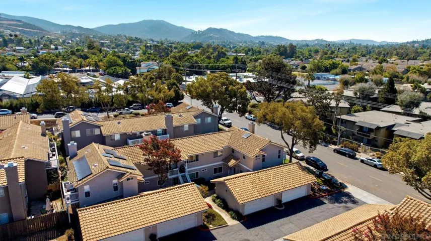1382 Palomar, Vista, California 92084