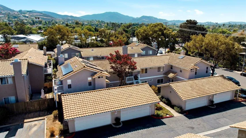 1382 Palomar, Vista, California 92084