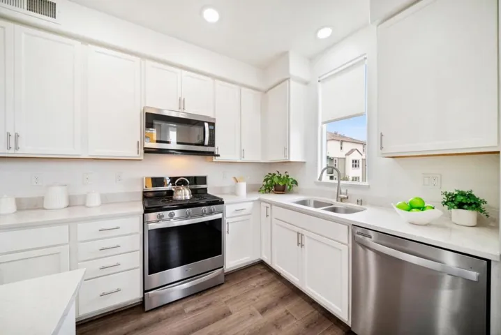 1487 Nightshade Road 30, Milpitas, California 95035