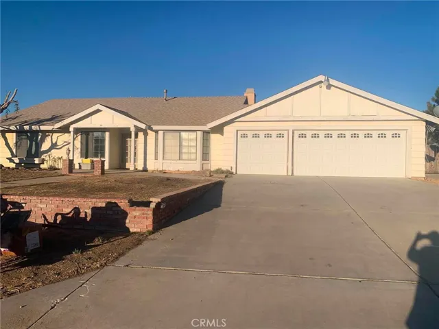 11345 Hollyvale Avenue, Victorville, California 92392