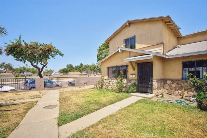 11 Eastridge Lane, Carson, California 90745