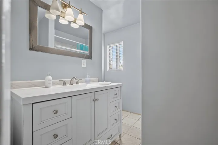11 Eastridge Lane, Carson, California 90745
