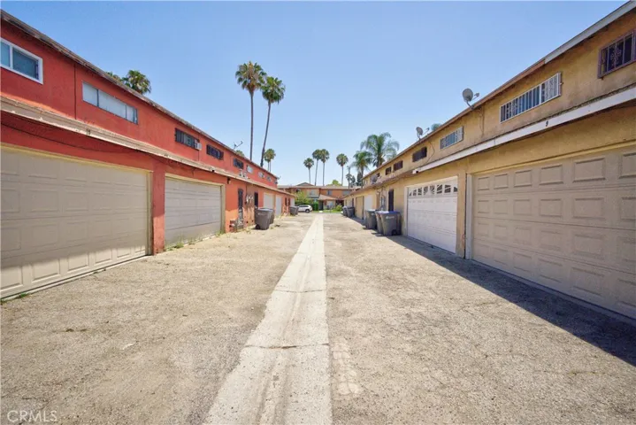11 Eastridge Lane, Carson, California 90745