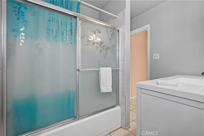 11 Eastridge Lane, Carson, California 90745