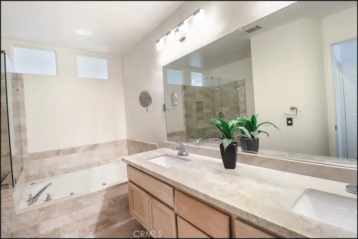 20 Michelangelo, Aliso Viejo, California 92656
