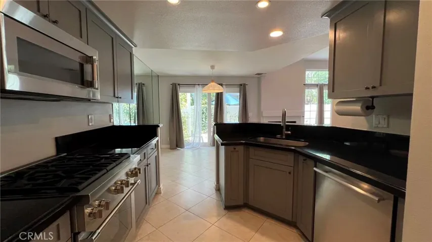 14 Alboca, Irvine, California 92614