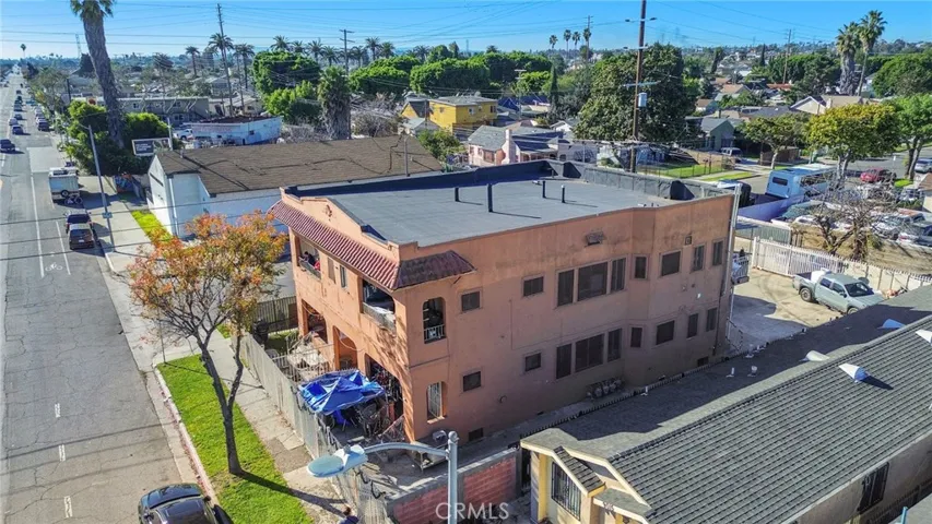 9019 S San Pedro, Los Angeles, California 90003