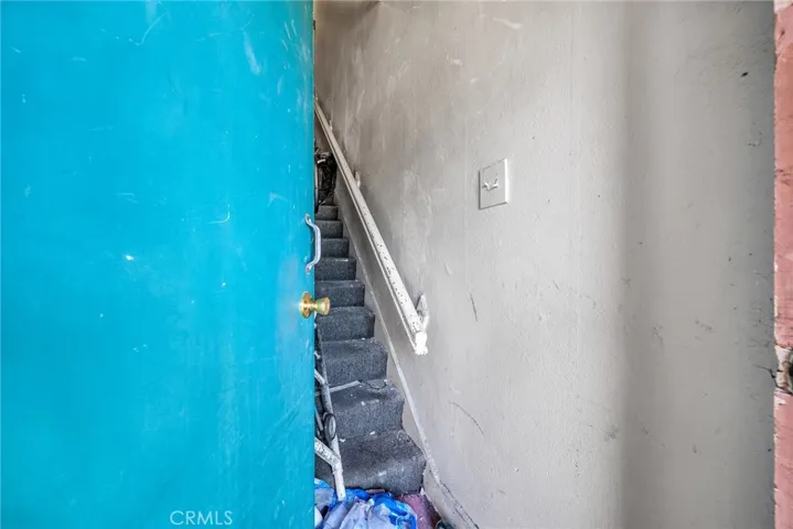 9019 S San Pedro, Los Angeles, California 90003