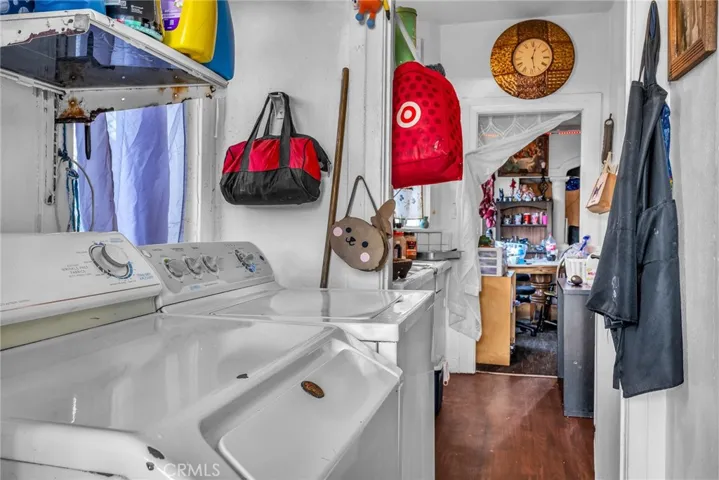 9019 S San Pedro, Los Angeles, California 90003