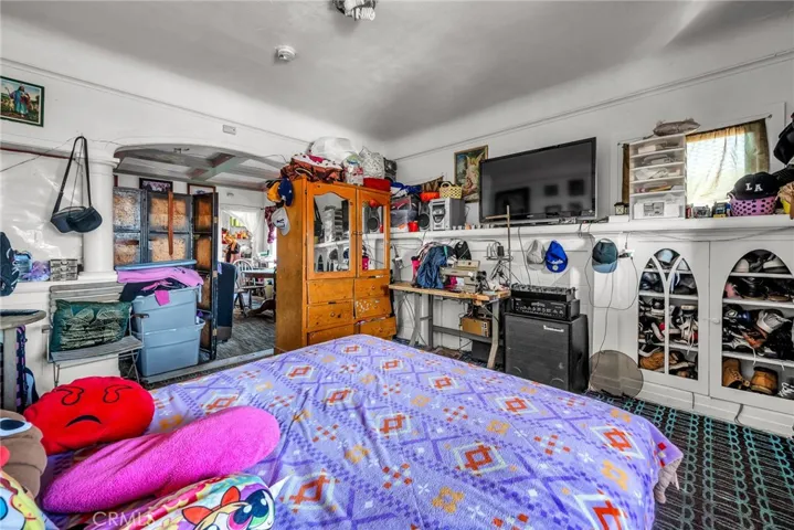9019 S San Pedro, Los Angeles, California 90003