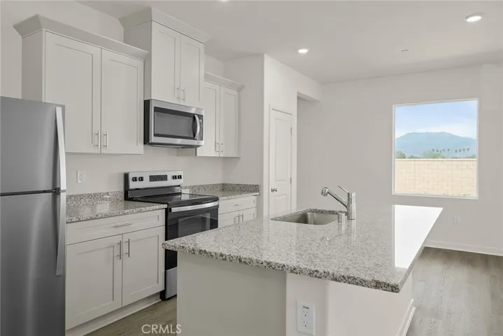 708 Lori Tree, San Jacinto, California 92582