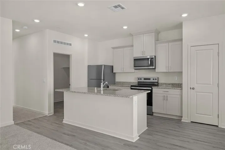 708 Lori Tree, San Jacinto, California 92582