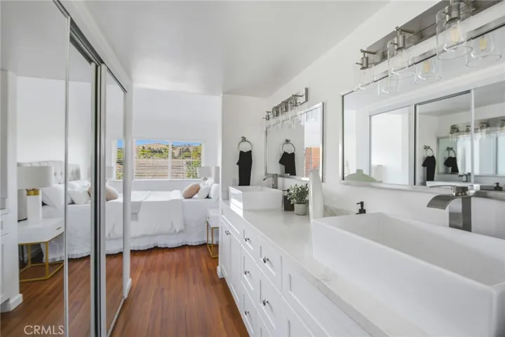 4981 Paseo Segovia, Irvine, California 92603